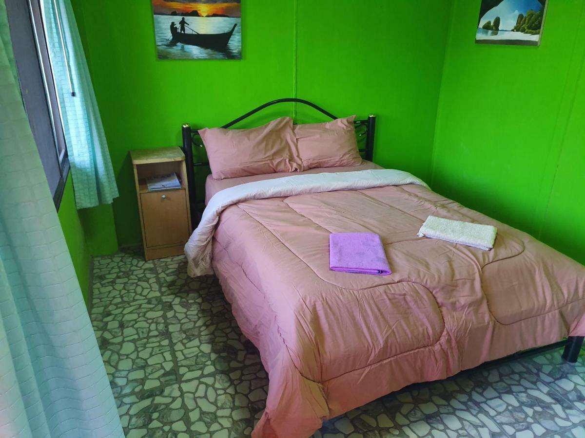 Good Dream Guesthouse Krabi town Екстериор снимка