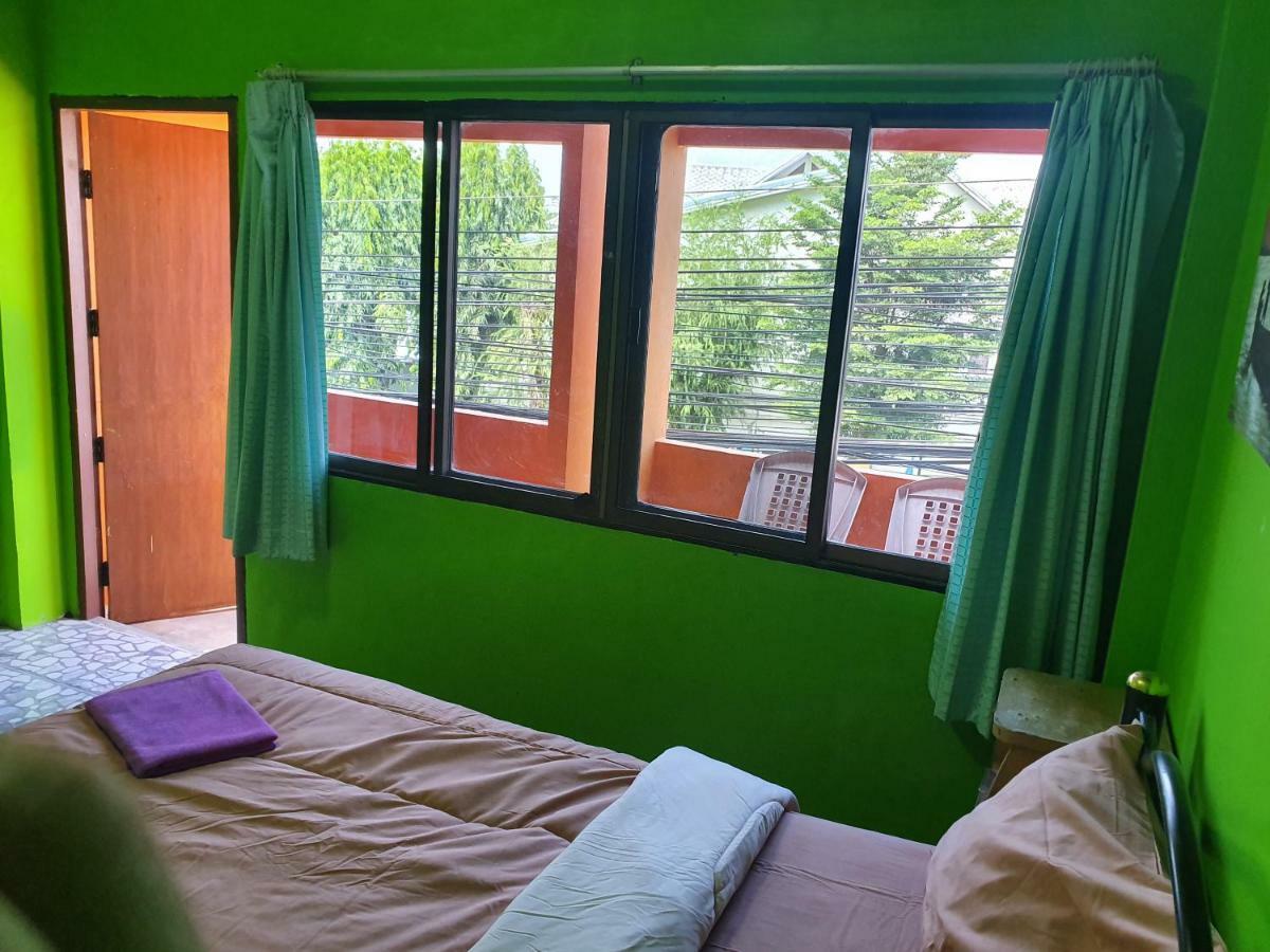 Good Dream Guesthouse Krabi town Екстериор снимка