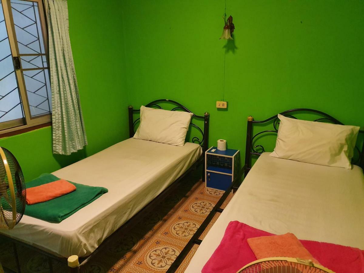 Good Dream Guesthouse Krabi town Екстериор снимка